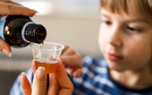 5 nhóm thuốc thường dùng điều trị viêm VA ở trẻ em
