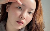 Bác sĩ gợi ý 5 cách phát huy hiệu quả chống lão hóa của kem mắt