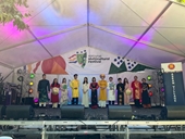 Áo dài Việt Nam tưng bừng khoe sắc tại Lễ hội đa văn hóa Canberra
