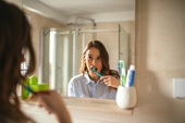Đánh răng đúng cách làm giảm nguy cơ viêm khớp dạng thấp