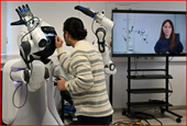 Thiếu nhân viên y tế, Đức dùng robot chăm sóc người già