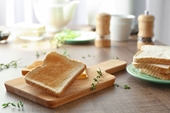Ăn bánh mì hàng ngày gây hại cho sức khỏe thế nào