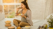 Vì sao phụ nữ thèm ăn khi mang thai