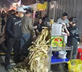 Xe nước mía của người Việt gây sốt ở Hàn Quốc, hàng dài người chờ mua