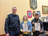 Người Việt ở Ukraine được cảnh sát Kharkiv trao giấy khen vì thiện nguyện giúp người