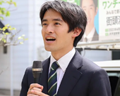 Vừa tốt nghiệp ĐH Harvard, nam sinh 26 tuổi được bầu làm thị trưởng Nhật Bản