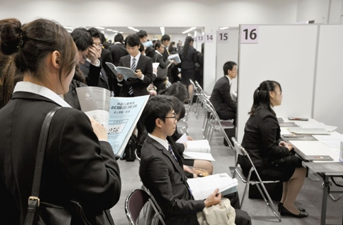Du học sinh tại Nhật Bản gian nan tìm việc