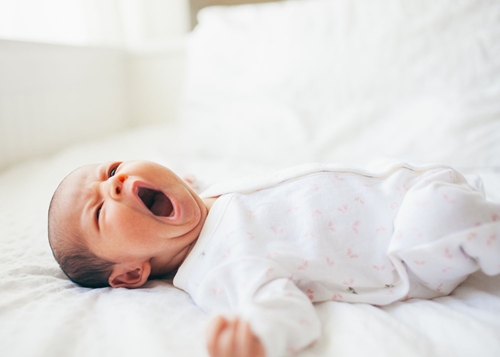 Lầm tưởng phổ biến về giấc ngủ của trẻ sơ sinh