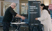 Hãng hàng không New Zealand kiểm tra cân nặng của hành khách trước khi bay