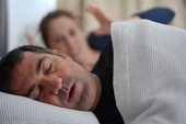 Ngủ riêng có làm ảnh hưởng mối quan hệ vợ chồng