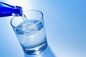 7 lợi ích của nước khoáng có gas đối với sức khỏe