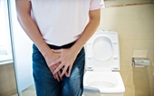 Thói quen khi đi vệ sinh có thể gây ảnh hưởng xấu đến sức khoẻ