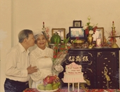 Tái hiện ký ức 50 năm trước Chụp ảnh cưới cho ba mẹ đã vào tuổi U 90