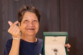 Công ty Singapore tặng đồng hồ Rolex cho nữ lao công