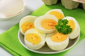 So sánh độ bổ dưỡng của trứng gà vỏ nâu và trắng
