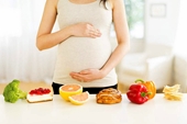 Cân bằng dinh dưỡng ở phụ nữ có thai và cho con bú