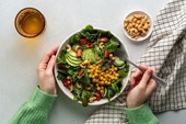 Ăn nhiều protein từ thực vật có thể làm giảm nguy cơ mắc bệnh thận mãn tính