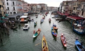 Venice sẽ thu phí khách du lịch từ năm 2024
