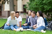 Đại học Anh phụ thuộc lớn vào sinh viên quốc tế