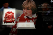 Áo len của Công nương Diana được bán đấu giá 1,1 triệu USD