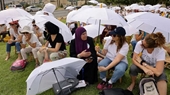 Phụ nữ Israel và Palestine cùng tuần hành để kêu gọi chấm dứt xung đột
