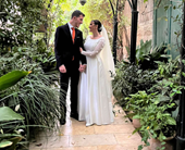 Cặp đôi ở Israel vội vã kết hôn giữa tiếng còi báo động