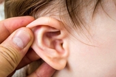 Vì sao viêm tai giữa ở trẻ hay tái phát