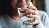 4 lưu ý cần thiết khi uống nước vào buổi sáng giúp bảo vệ sức khỏe