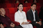 Chờ ngày phim Việt thắng giải quốc tế cũng được khán giả xếp hàng đi xem