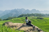 Hành trình xuyên Việt bằng xe máy truyền cảm hứng của cô gái 24 tuổi