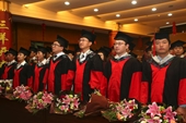 Trung Quốc Bị hủy kết quả tuyển dụng, 40 thạc sĩ sư phạm giỏi phải tìm việc mới
