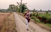 Ấn Độ Cô gái luyện tập chạy bộ để thay đổi cuộc đời