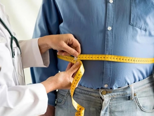Làm thế nào để cải thiện tình trạng tăng cân không kiểm soát ở tuổi trung niên