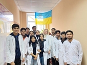 Uzbekistan tiếp nhận sinh viên Ấn Độ sơ tán khỏi Ukraine