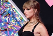 Taylor Swift làm rung chuyển thị trường âm nhạc