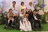 Nhóm sinh viên tổ chức hôn lễ cho các cặp đôi khuyết tật