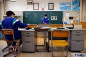 Nhật Bản miễn phí đại học cho nhà đông con