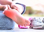 Bàn chân lạnh cảnh báo nhiều nguy cơ về sức khỏe