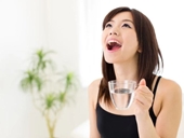 4 loại nước uống tự nhiên làm giảm đau rát họng, viêm họng mùa lạnh