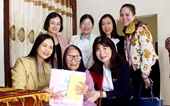 Lãnh đạo Hội LHPN Việt Nam tặng quà trẻ em mồ côi, hội viên phụ nữ khó khăn tại Quảng Trị