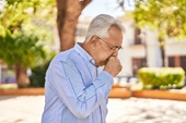 Rét đậm Cách bảo vệ người cao tuổi khỏi viêm phổi nguy hiểm