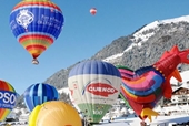 Lễ hội khinh khí cầu rực rỡ tại dãy núi Alps Thụy Sĩ