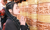 Lần đầu xuất ngoại và 4 lần quá cảnh mới đến được Tây Tạng