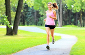 Cách chạy bộ vào buổi sáng giúp người trung niên giảm cân