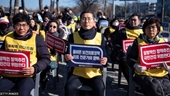 Hàn Quốc điều tra người kích động khiến hơn 6 400 bác sỹ đồng loạt nghỉ việc