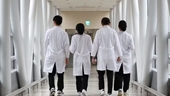Gần 100 bác sĩ nội trú Hàn Quốc xin thôi việc