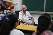 Trung Quốc thuê giáo viên đã nghỉ hưu