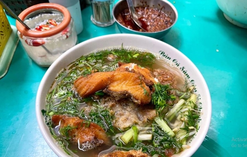 Báo Mỹ gợi ý 5 quán ăn đường phố Hà Nội xứng đáng có mặt trong Michelin