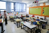 Học sinh Israel trở lại trường