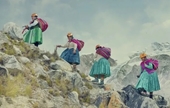 Những nhà leo núi ở Bolivia muốn mặc váy truyền thống chinh phục đỉnh Everest